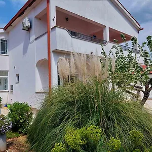 Pensjonat Hodanić, Krk Town